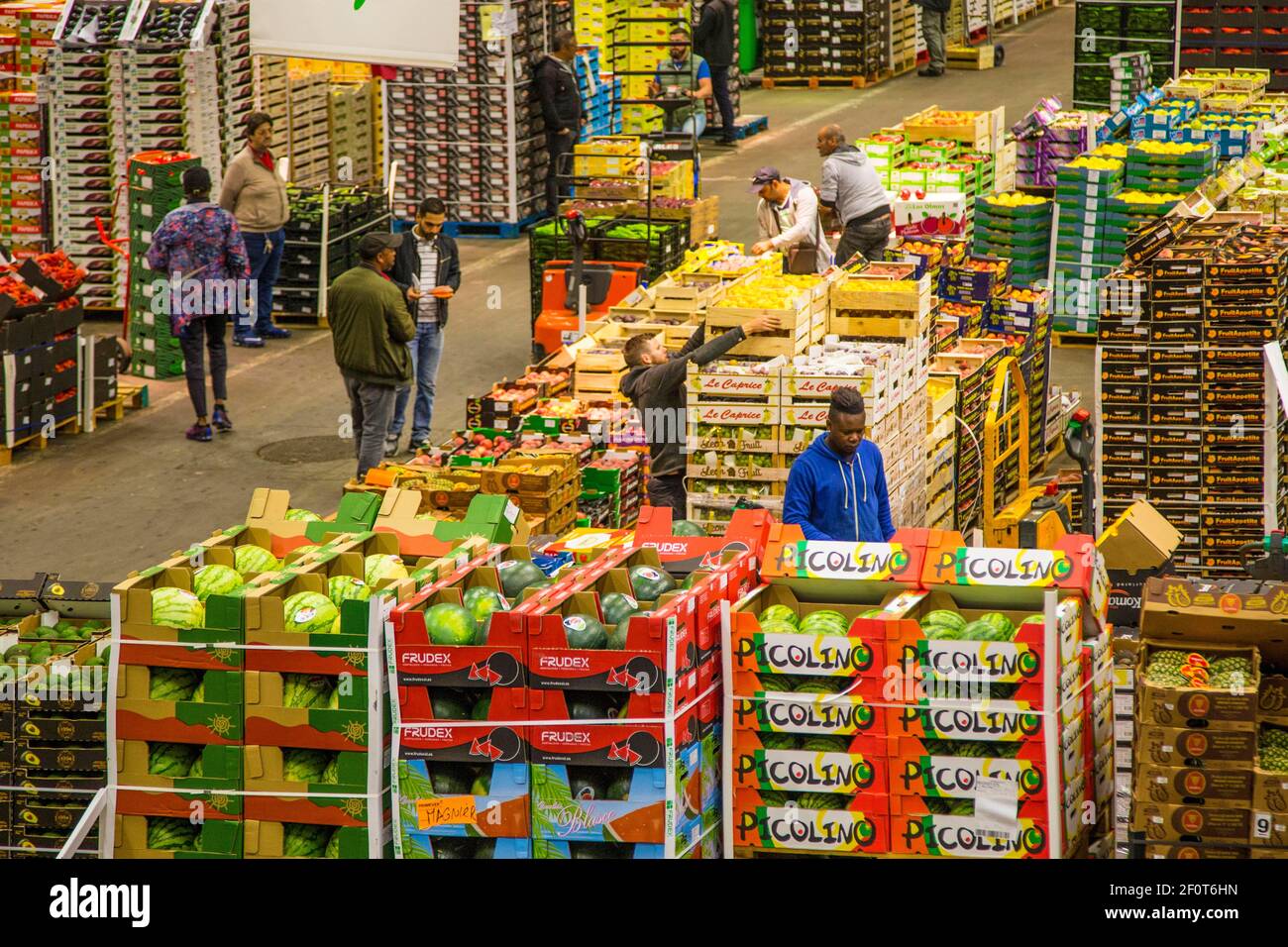 Rungis market hi-res stock photography and images - Alamy