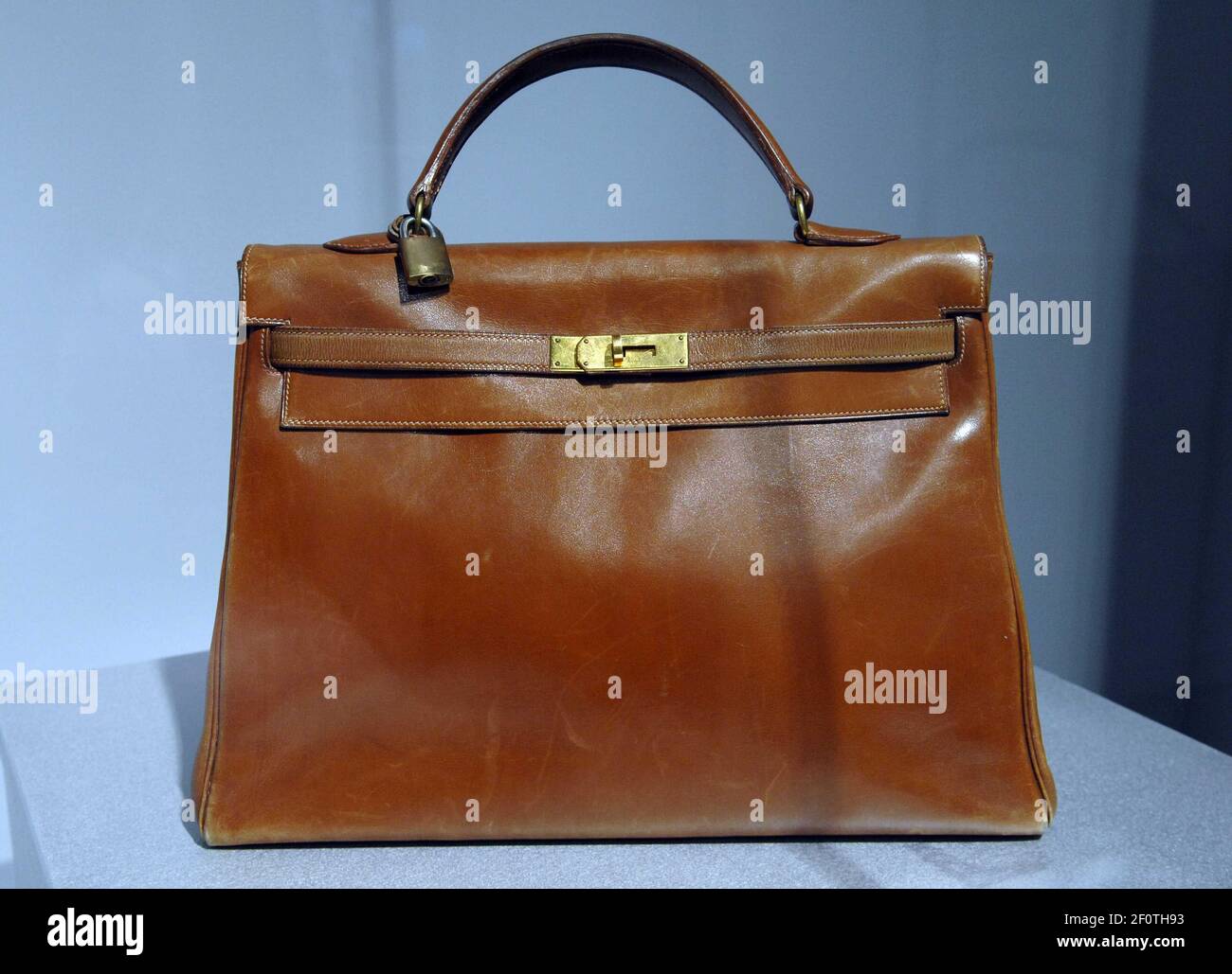 15 October 2007 - New York , NY - Grace Kelly's brown leather