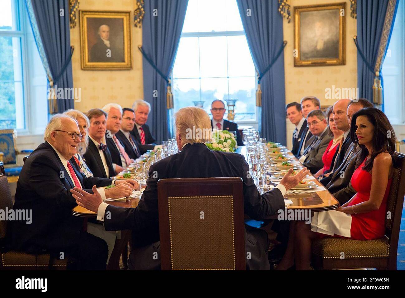 President Donald Trump hosts a dinner Monday evening September 25 2017 in the Blue Room at the White House in Washington D.C. with grassroots leaders Penny Nance CEO of Concerned Women for America; Tim Phillips president of the Americans for Prosperity; Matt Schlapp chairman of the American Conservative Union; Leonard Leo executive vice president of the The Federalist Society; Ralph Reed chairman of the Faith & Freedom Coalition; Marjorie Dannenfelser President of the Susan B. Anthony List; Ed Feulner Founder and Acting President of The Heritage Foundation; Tim Goeglein vice president of exter Stock Photo