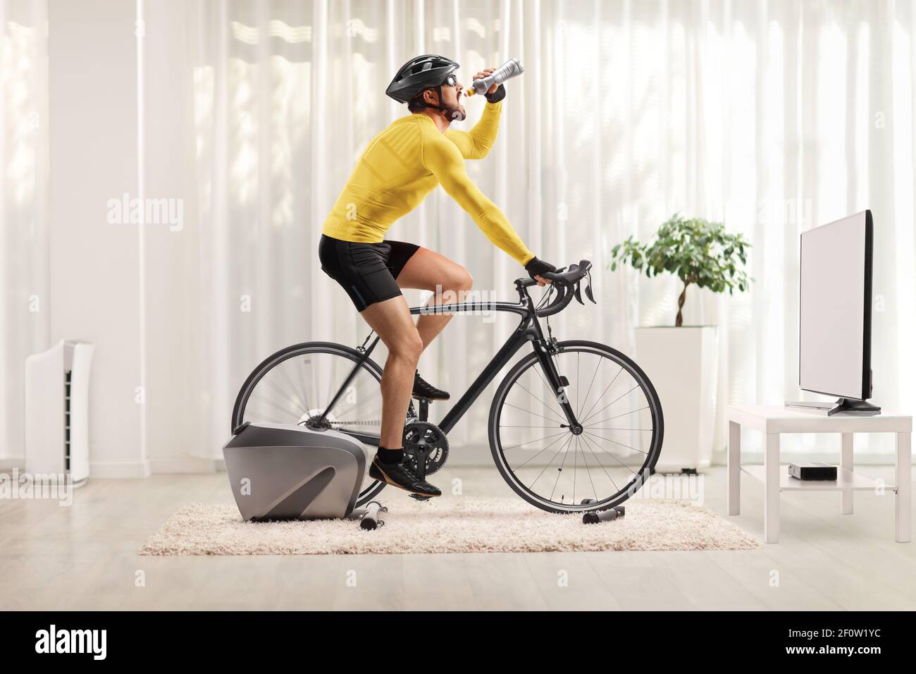 Bike trainer hi res stock photography and images Alamy