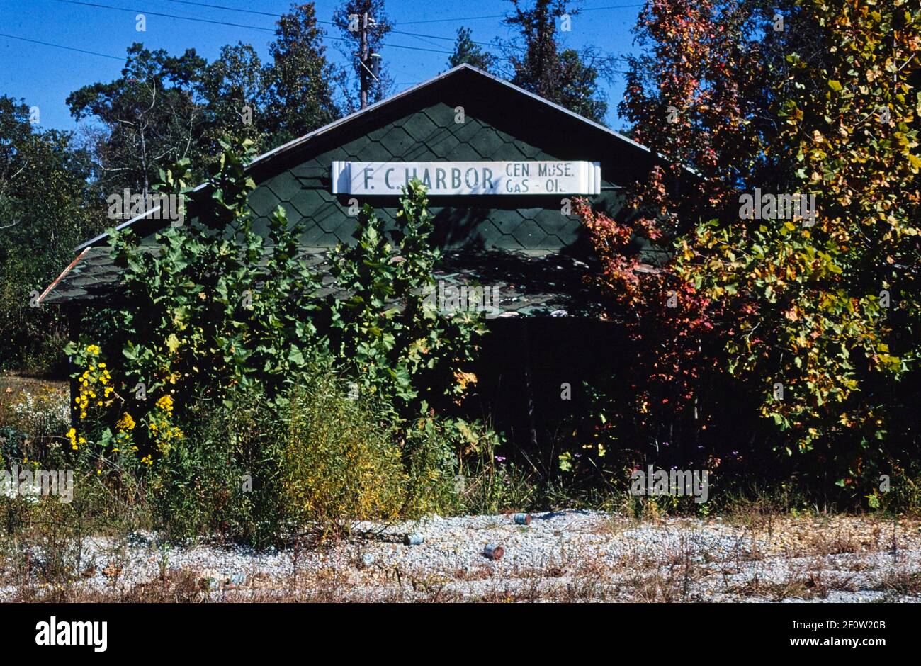 FC. Harbor gas station wreck Route 8 Tremont Mississippi ca. 1980 Stock