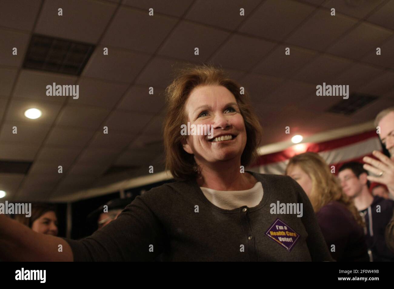 5 January 2008 Concord, NH Elizabeth Edwards shakes hands with