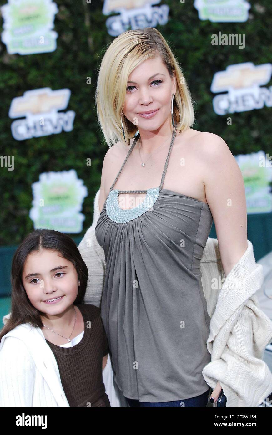 Shanna Moakler and daughter Atiana Cecilia de la Hoya. 19 February 2008 Burbank, California