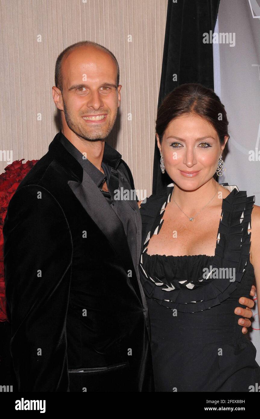 edoardo-ponti-and-wife-sasha-alexander-17-june-2008-beverly-hills