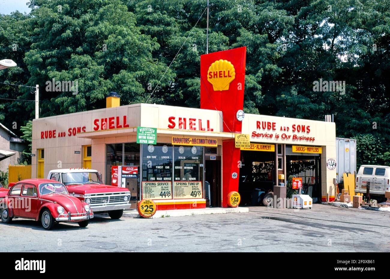 Rube & Sons Shell gas station front view Route 9 Kingston New York ca