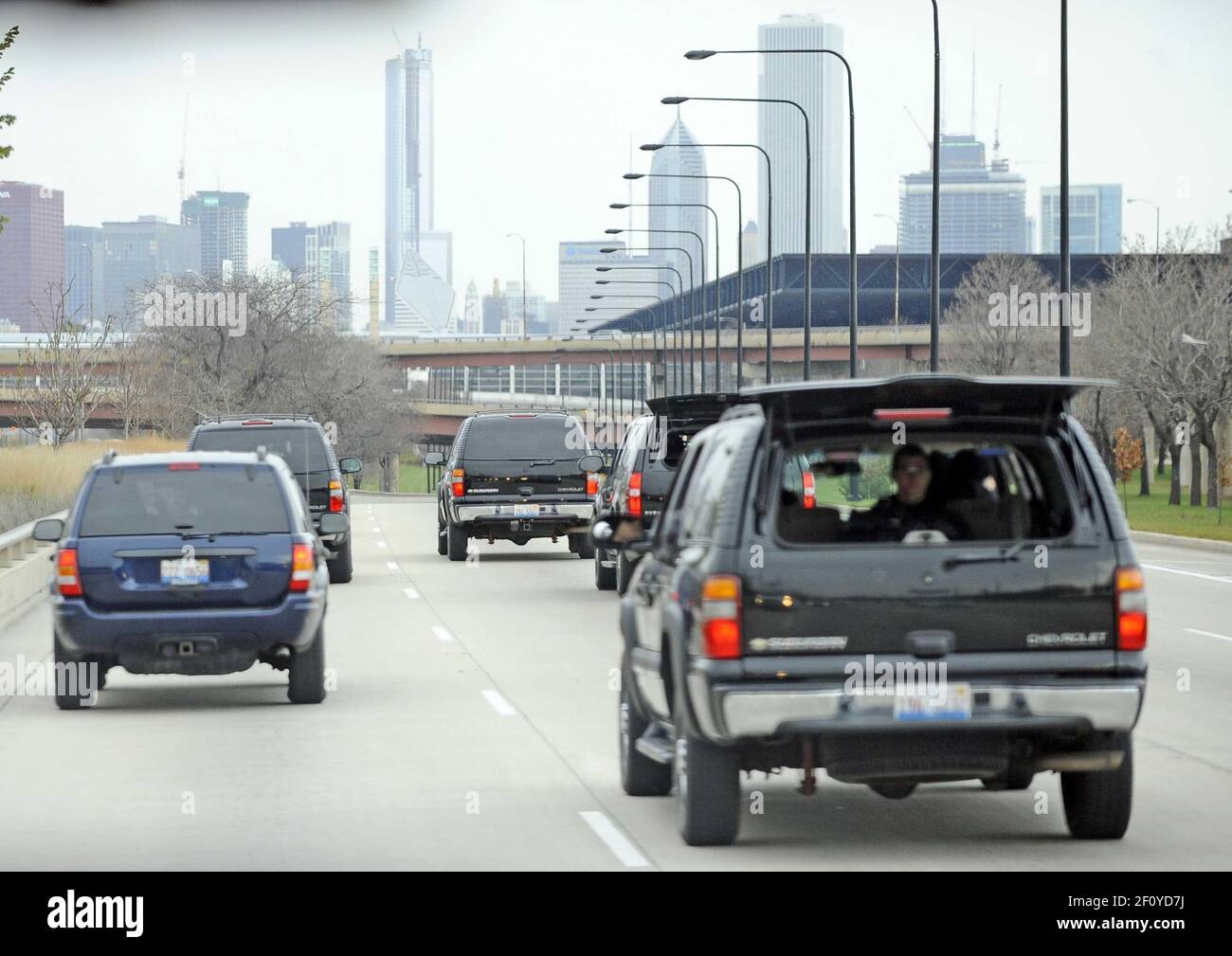 20 November 2008 - Chicago, Illinois - US President elect Barack Obama rides in his motorcade to his transition office in Chicago, Illinois, USA 20 November2009. Obama will be inaugurated on 20 January 2009 as the 44th president. Photo Credit: Tannen Maury/Pool/Sipa Press/0811201858 Stock Photo