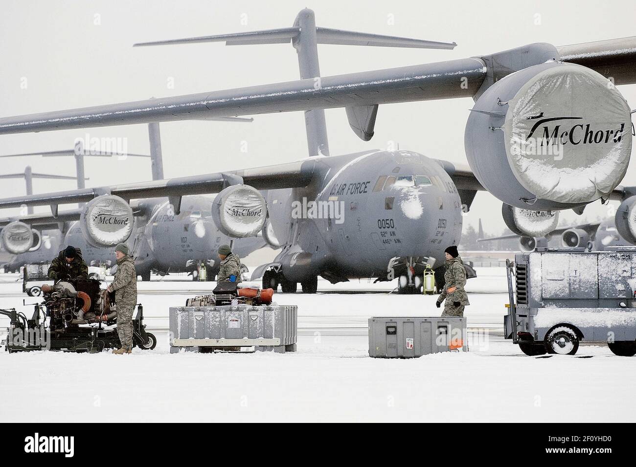 17 December 2008 - Washington, DC - U.S. Air Force maintainers, assigned to the 62nd Aircraft Maintenance Squadron, prepare to install an auxiliary power unit on a C-17 Globemaster III aircraft at McChord Air Force Base, Wash., Dec. 17, 2008. Photo Credit: Abner Guzman/DOD/Sipa Press/0812221853 Stock Photo