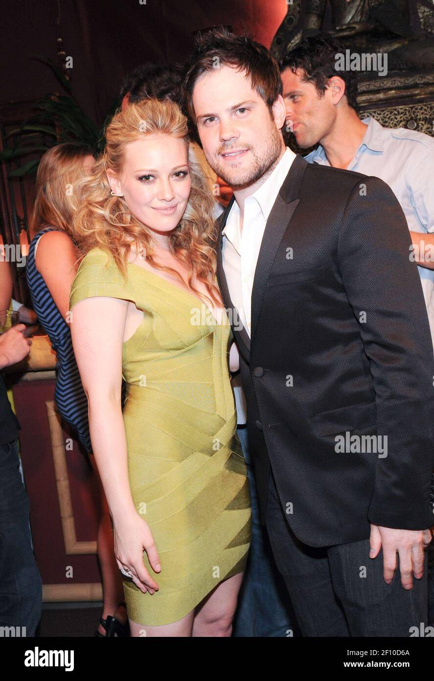 Hilary duff dating