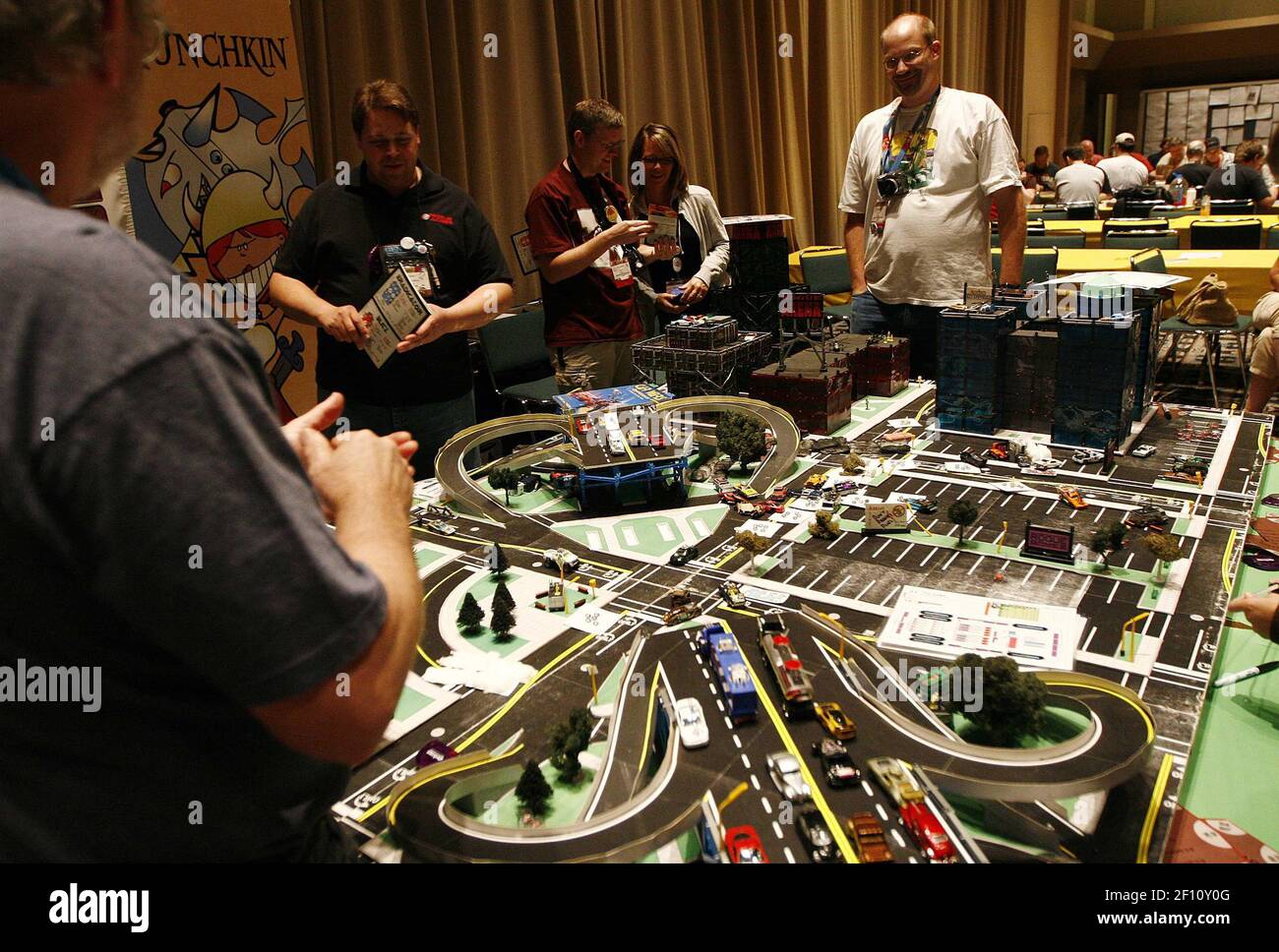 14 August 2009 Indianapolis, IN Attendees play a large scale board