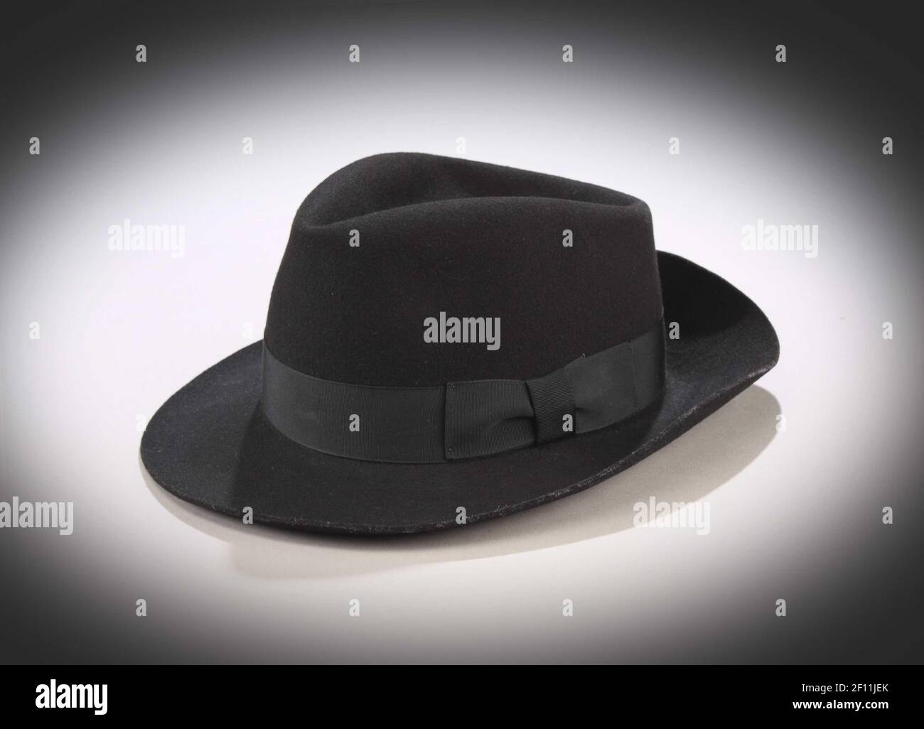 november-2009-new-york-ny-a-black-felt-fedora-hat-worn-by-michael