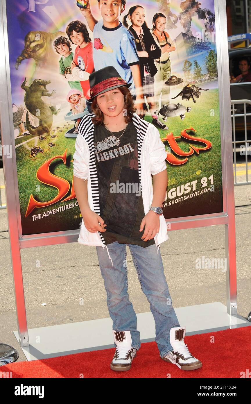 Leo Howard. 15 August 2009, Hollywood, CA. "Shorts" Los Angeles Premiere at  Grauman's Chinese Theatre. Photo Credit: Giulio Marcocchi/Sipa Press./Shorts  gm.074/0908160738 Stock Photo - Alamy
