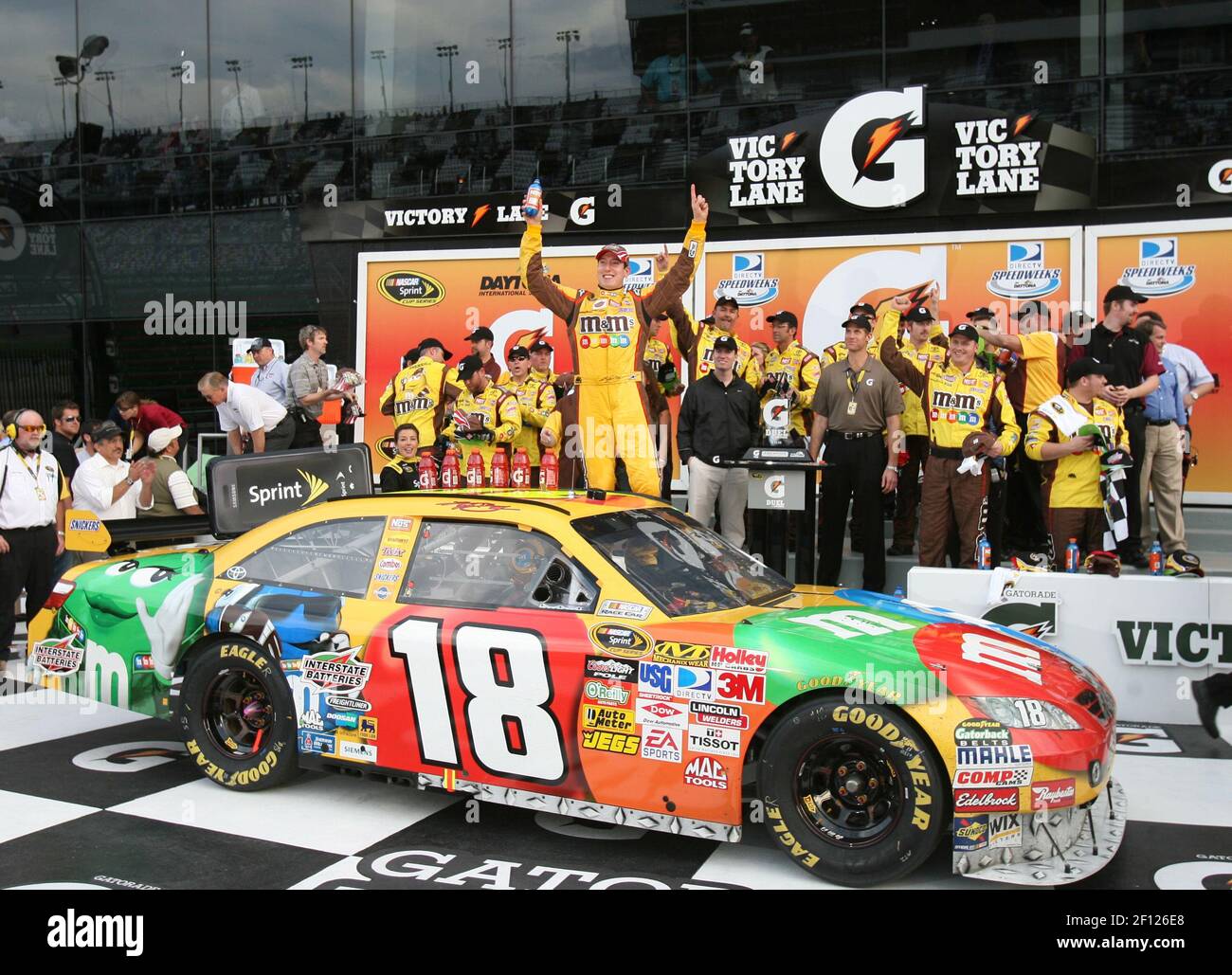 Kyle Busch, driver of the No. 18 M\u0026M's Toyota, celebrates in Victory Lane  after winning the second Gatorade Duel 150 at Daytona International Speedway  in Daytona Beach, Florida, Thursday, February 12, 2009. (, image size:1300x1029