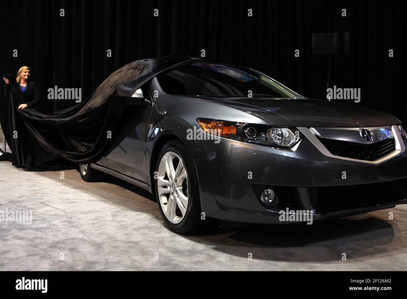 The 10 Acura Tsx V6 Is Unveiled At The 09 Chicago Auto Show In Chicago Illinois Wednesday February 11 09 Photo By Michael Tercha Chicago Tribune Mct Sipa Usa Stock Photo Alamy