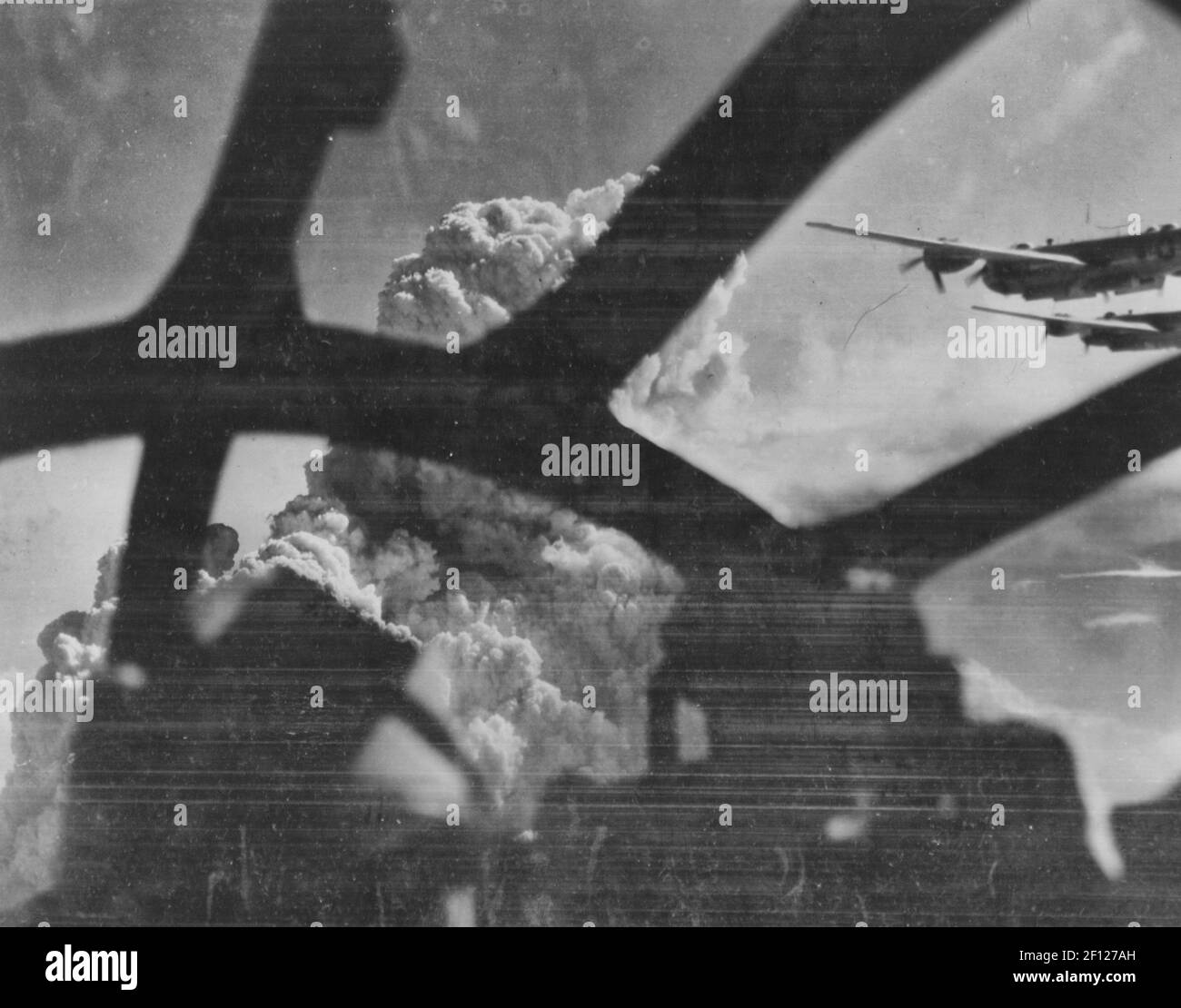 Boeing B-29 Superfortresses Bomb Kobe, Japan, 5 June 1945 Stock Photo