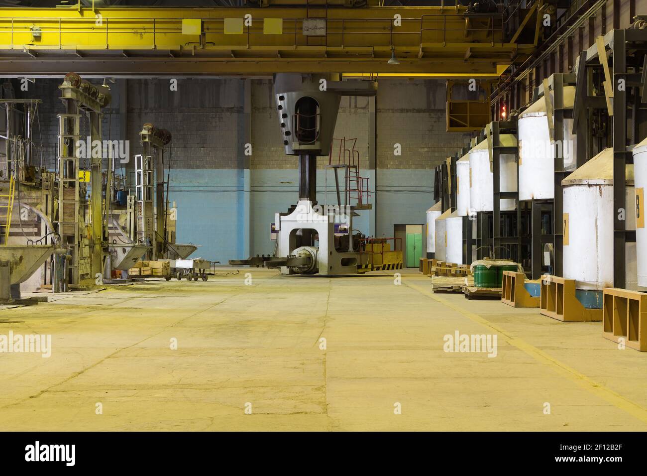 Industrial crane in the optical glass factory Stock Photo Alamy