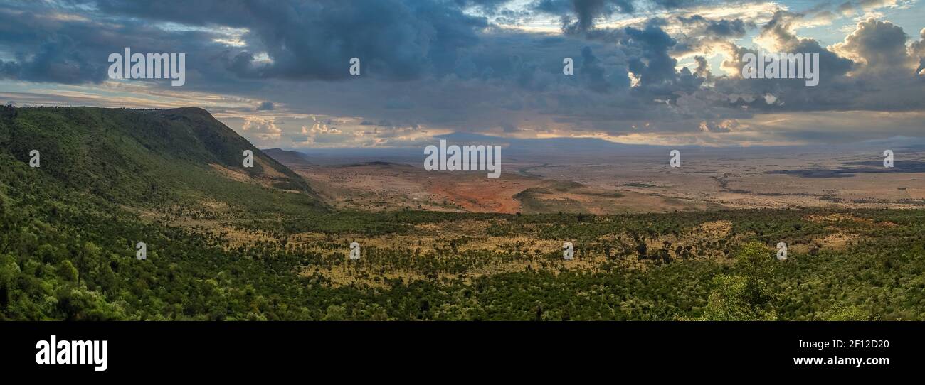 The Great Rift Valley from the Kamandura Mai-Mahiu Narok Road, Kenya, Africa Stock Photo