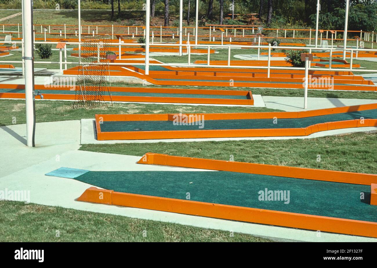 Archival putt putt golf hires stock photography and images Alamy