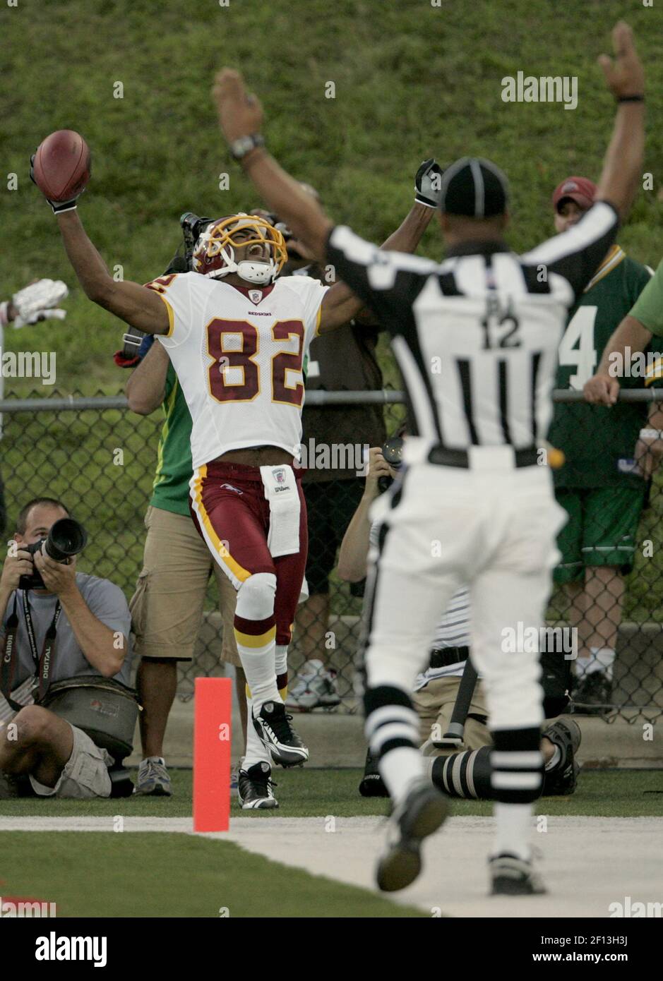 Washington Redskins receiver Antwaan Randal El celebrates his 20-yard touchdown catch in the first quarter against the Indianapolis Colts during the Pro Football Hall of Fame Game at Fawcett Stadium in Canton, Ohio, Sunday, August 3, 2008. (Photo by Bob DeMay/Akron Beacon Journal/MCT/Sipa USA) Stock Photo