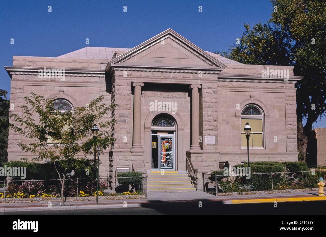 1990s trinidad public library hires stock photography and images Alamy