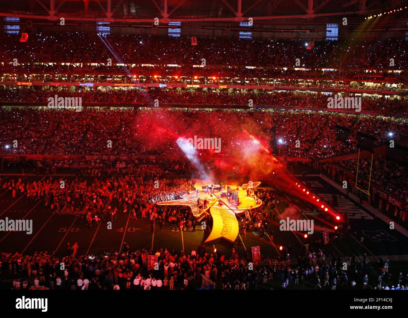 Tom Petty and the Heartbreakers perform during the halftime show of
