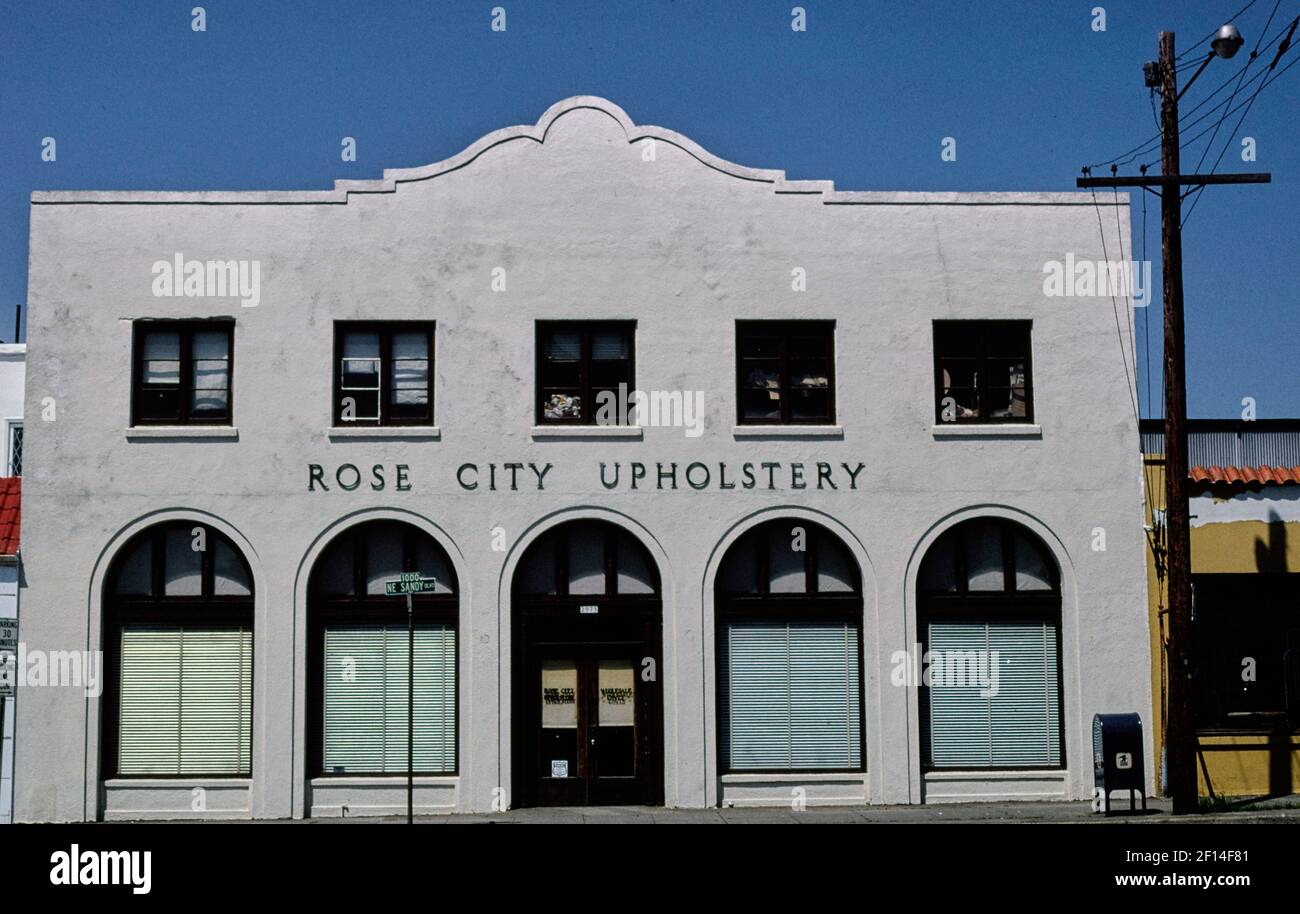 Rose city upholstery hires stock photography and images Alamy