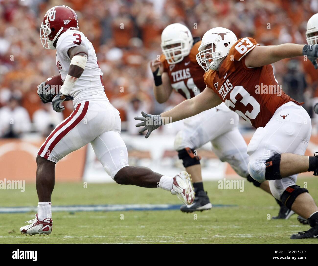 Oklahoma defensive back Reggie Smith smiles as he heads out to join his team  practicing for the Fiesta Bowl Wednesday, Dec. 27, 2006 in Phoenix.  Oklahoma will face Boise State Jan. 1