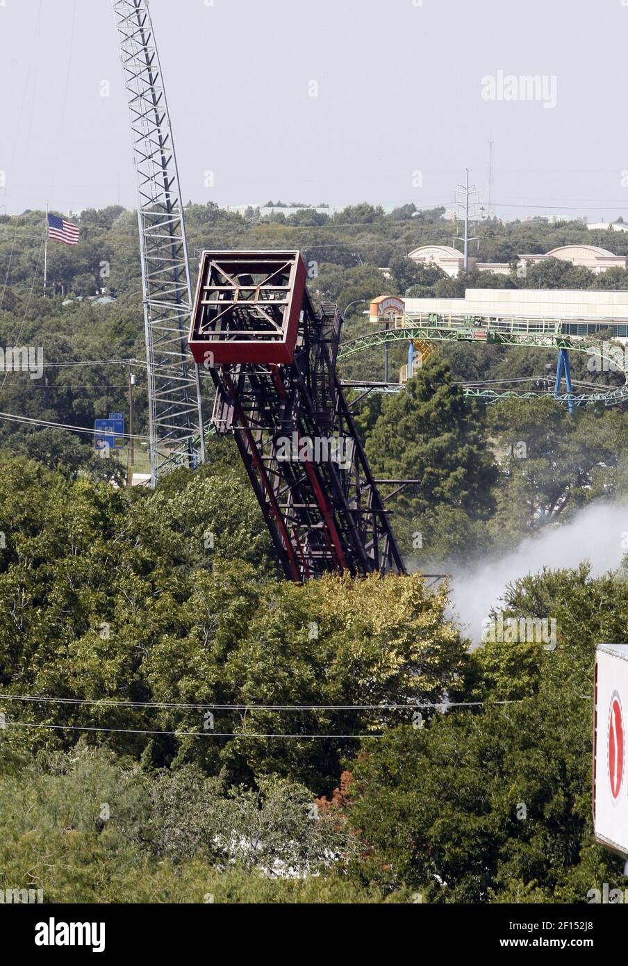 Six Flags over Texas imploded the old Wildcatter ride in Arlington, Texas, Tuesday, October 2, 2007. The ride came down to make room for a new ride. (Photo by Brian Lawdermilk/Fort Worth Star-Telegram/MCT/Sipa USA) Stock Photo