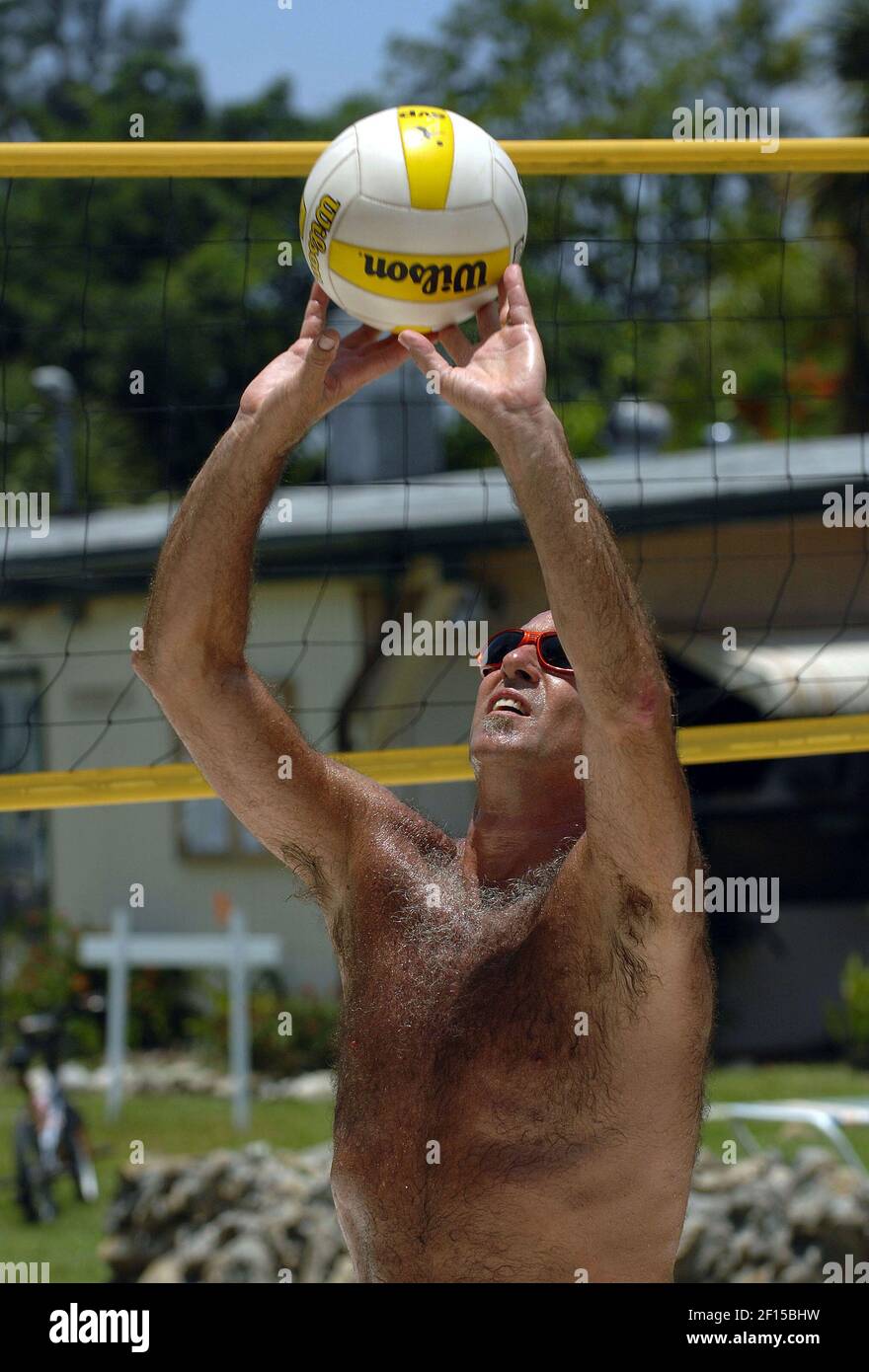 Wayne Zeligson plays a game of volleyball at the Sunsport Garden Family  Naturist Resort in Loxahatchee Groves, Florida, Sunday, June 24, 2007.  (Photo by Scott Fisher/South Florida Sun-Sentinel/MCT/Sipa USA Stock Photo -