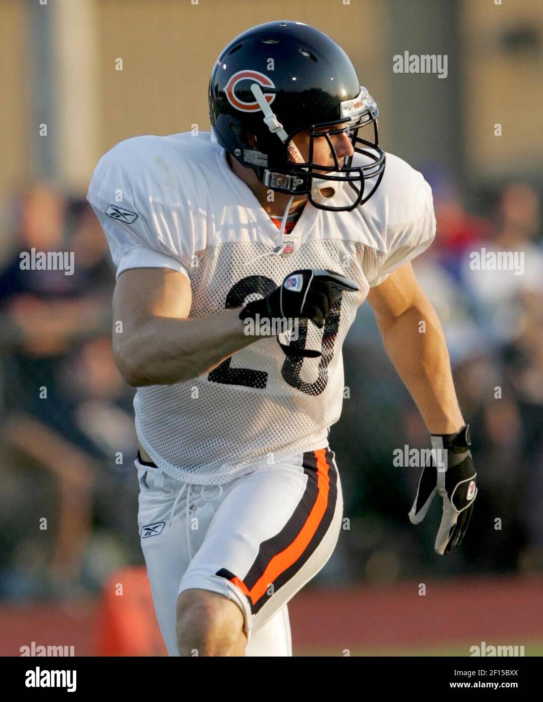 Chicago Bears new safety Adam Archuleta runs drills during practice on  Tuesday, July 31, 2007, in Bourbonnais, Illinois. (Photo by Charles  Cherney/Chicago Tribune/MCT/Sipa USA Stock Photo - Alamy