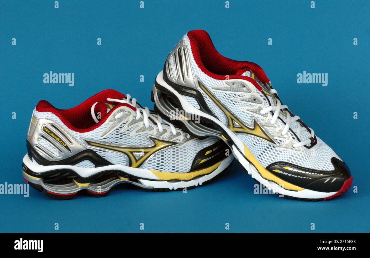 Beware of the shoe that doesn't fit your sport. Mizuno's Wave Creation  running shoes. (Photo by Peter Andrew Bosch/Miami Herald/MCT/Sipa USA Stock  Photo - Alamy
