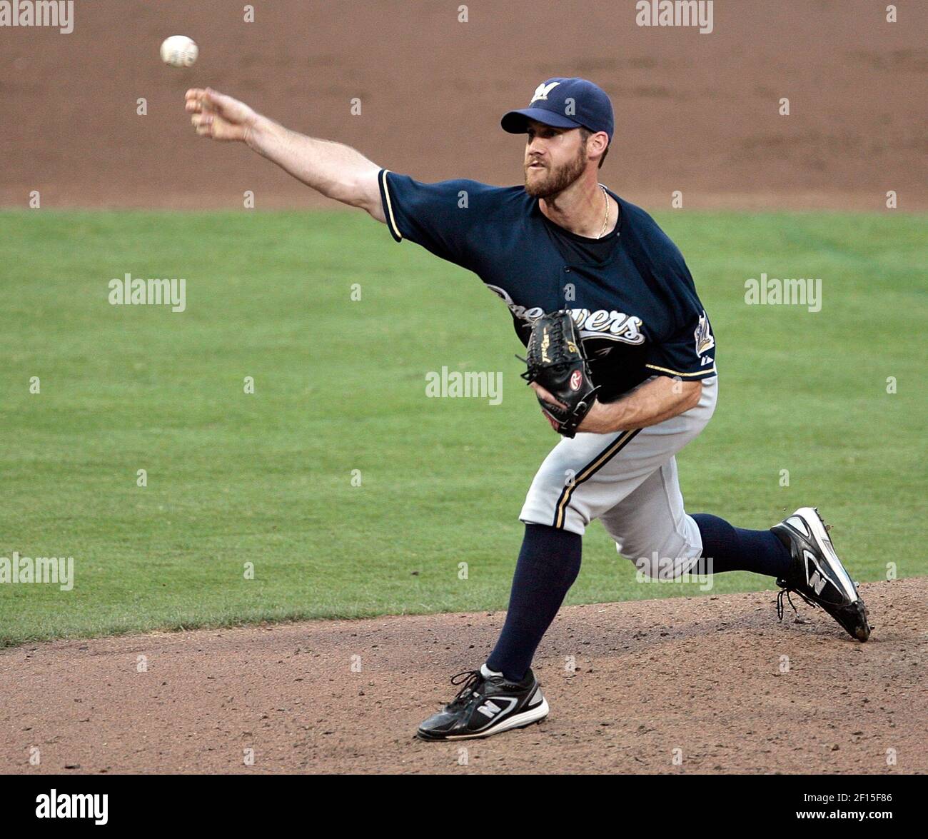 Milwaukee Brewers Dave Bush (31) delivers a pitch during their game ...