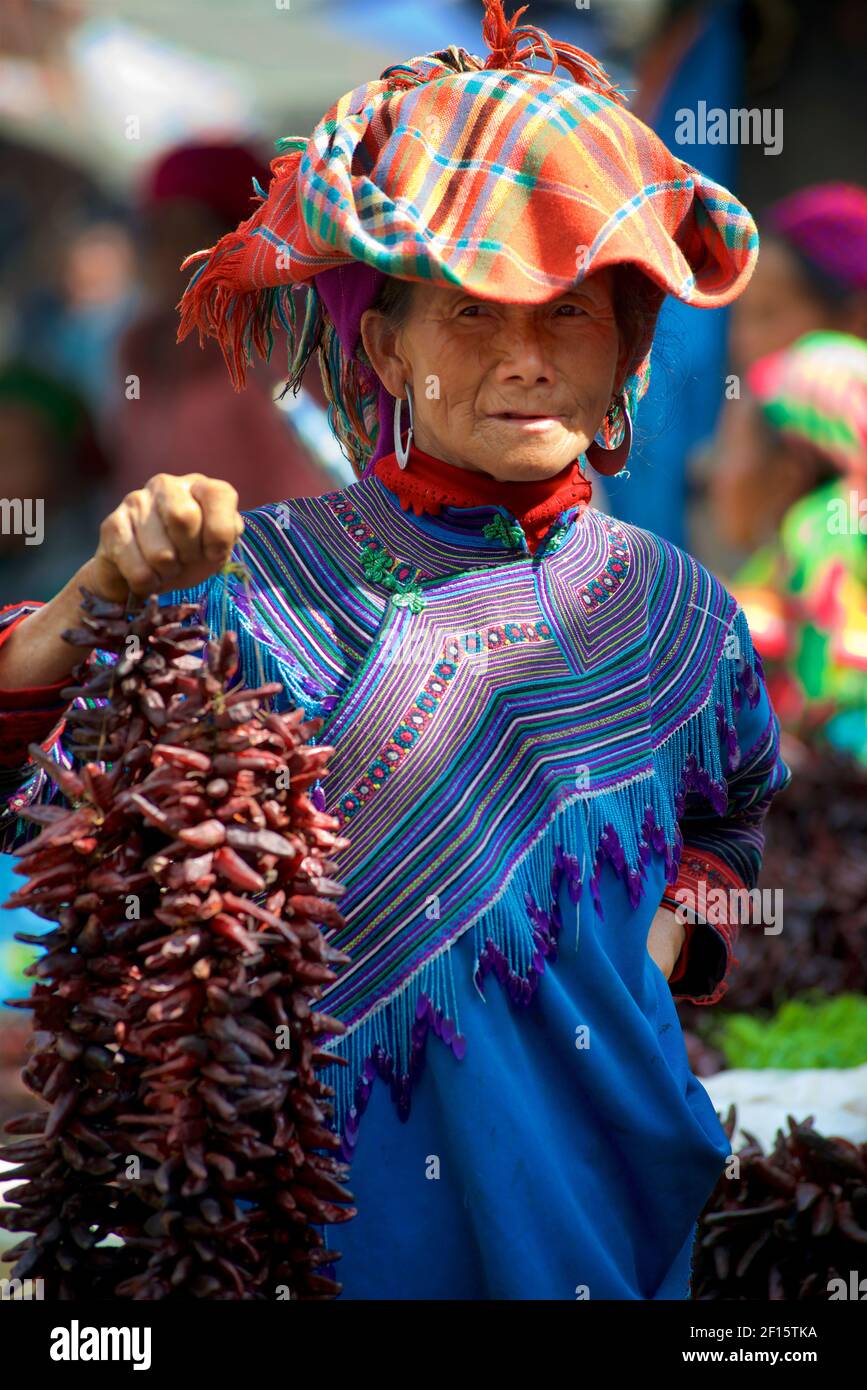 String of dried chili hi-res stock photography and images - Alamy