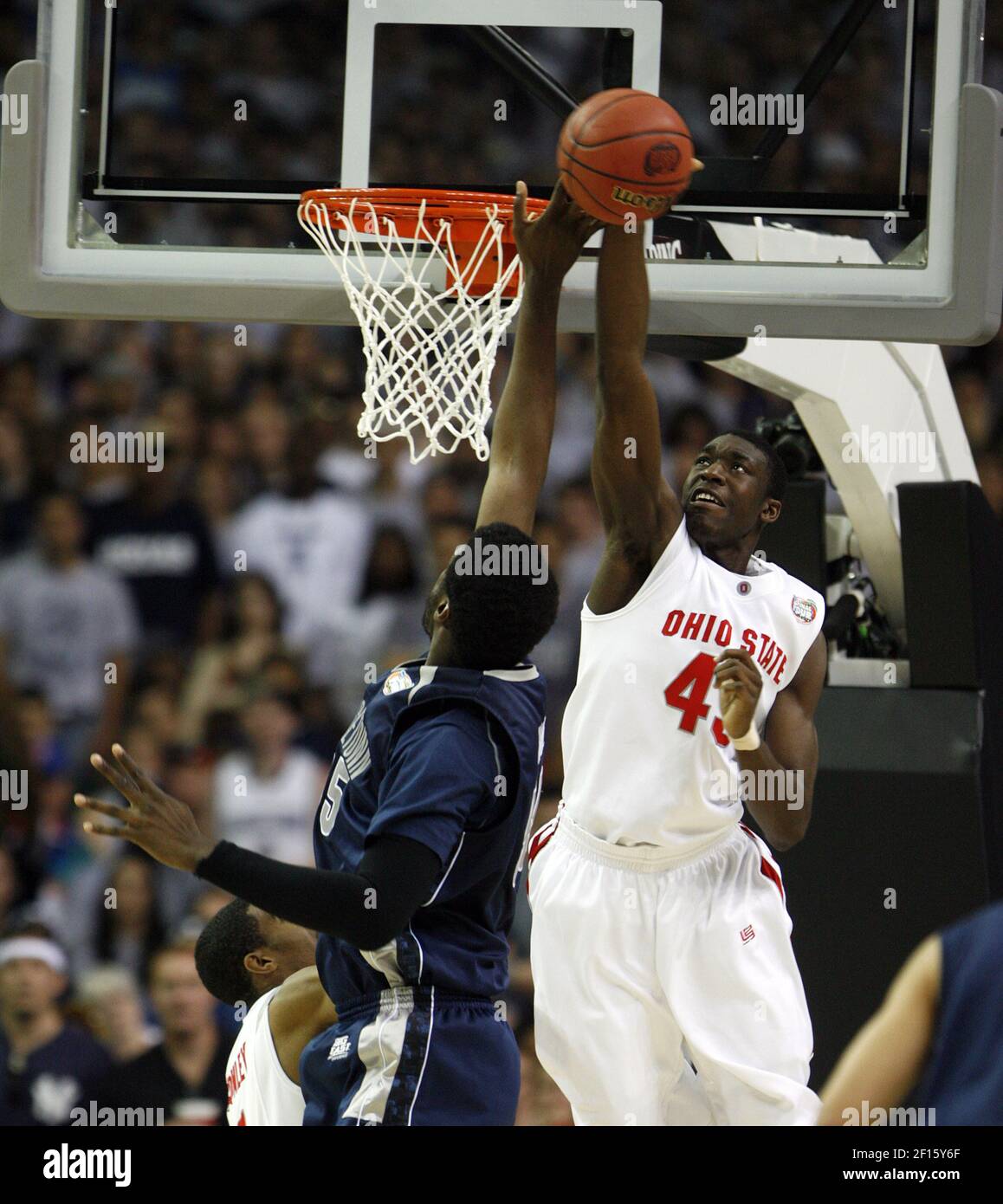 Ohio State's Othello Hunter blocks a shot by Georgetown's Roy Hibbert during their NCAA Final Four semifinal game in Atlanta, Georgia, on Saturday, March 31, 2007. (Photo by Jim Prisching/Chicago Tribune/MCT/Sipa USA) Stock Photo