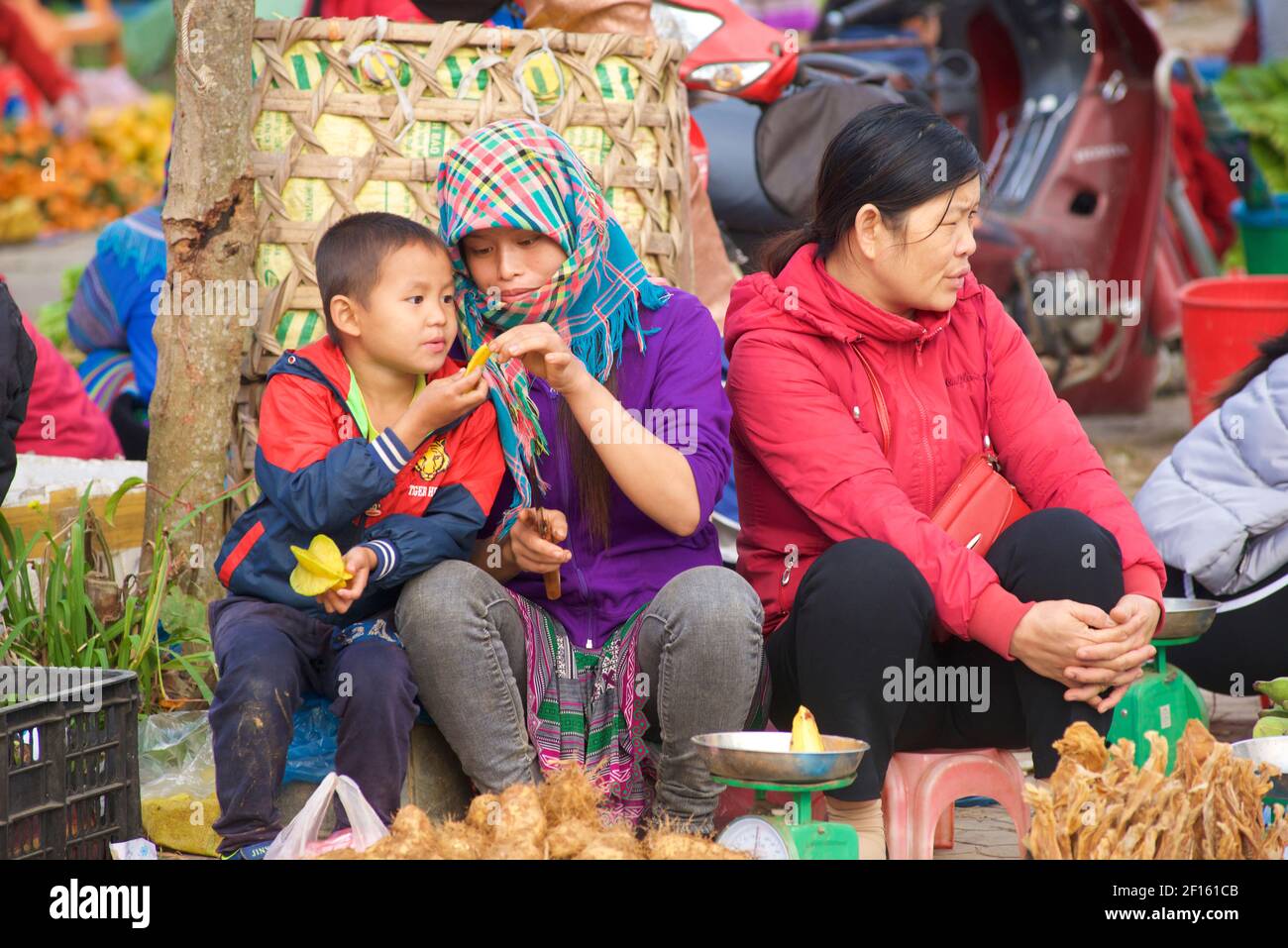 Vietnamese market vendors, Bac Ha, Lao Cai Province, Vietnam. Stock Photo