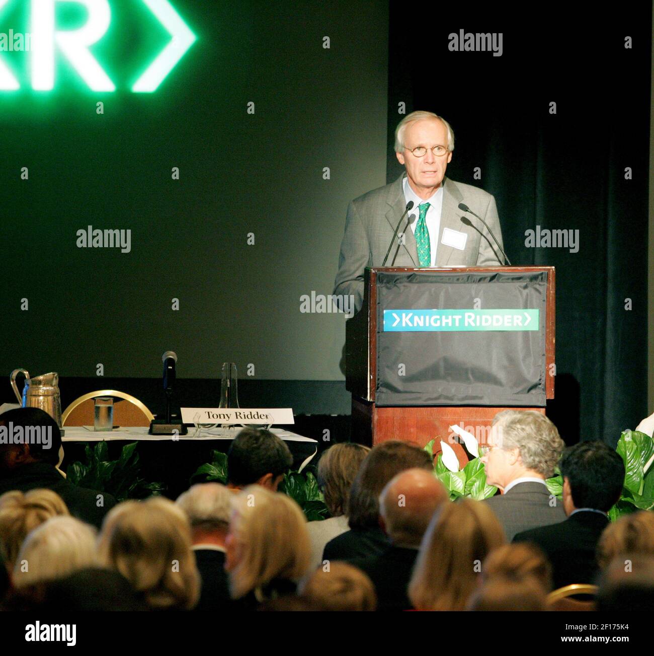 Tony Ridder opens the final Knight Ridder shareholders' meeting in San ...