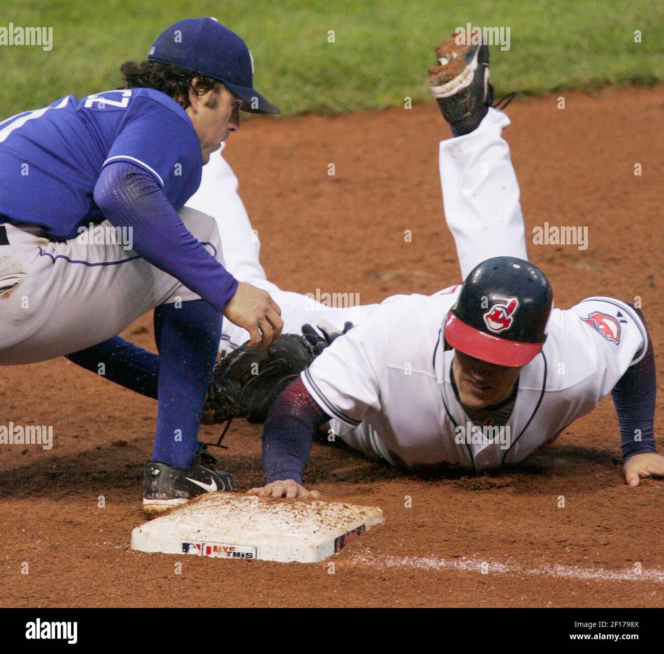 Cleveland Indians center fielder Grady Sizemore is congratulated