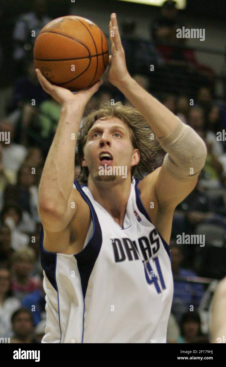 Dallas Mavericks center Dirk Nowitzki shoots in the first quarter against the Memphis Grizzlies at American Airlines Center in Dallas, Texas, April, 23, 2006. (Photo by Ron Jenkins/Fort Worth Star-Telegram/KRT) Stock Photo