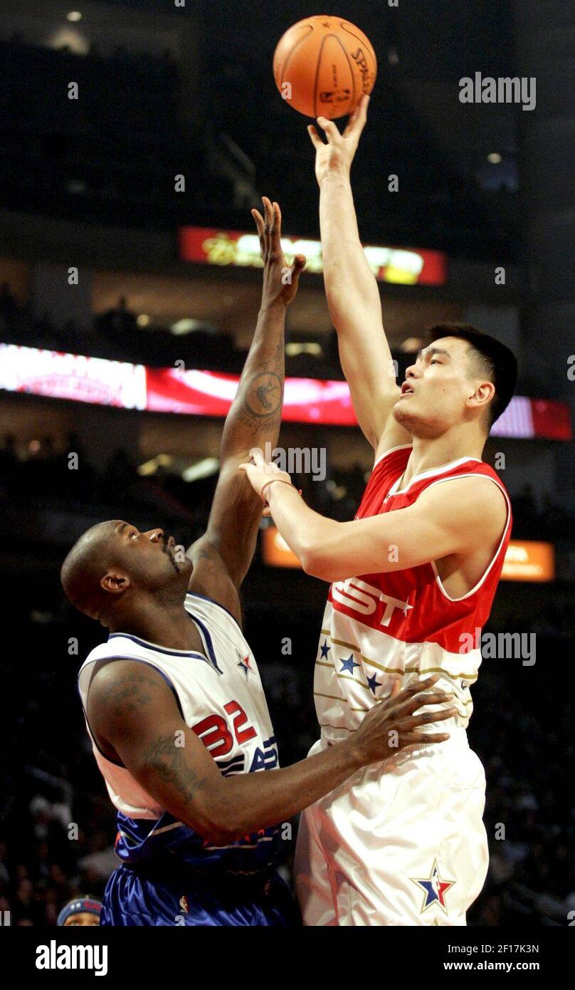 Yao Ming & Shaquille O'Neal Houston Rockets vs. Los Angeles Lakers