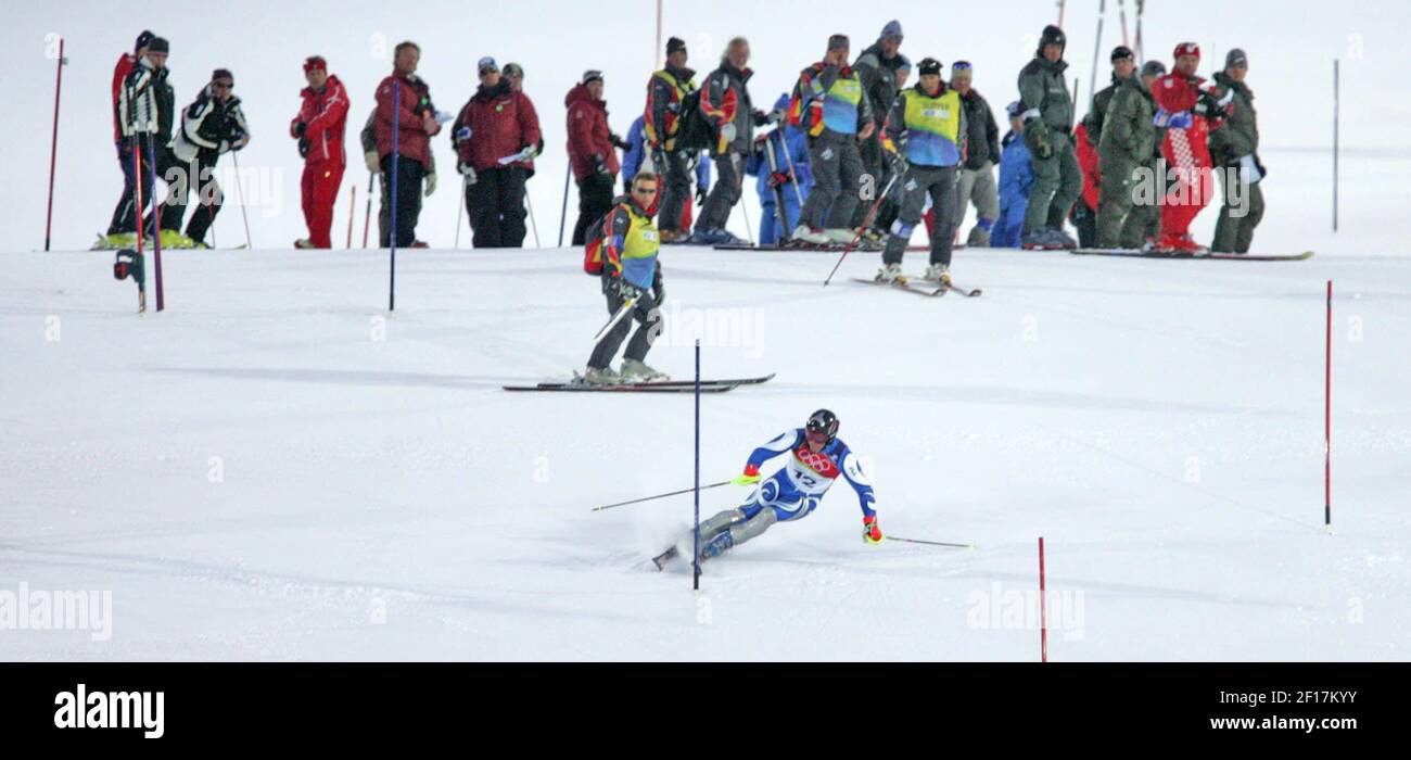 Peter Fill of Italy skis down the hill during the first run of the men's combined slalom competition at the Turin 2006 Winter Olympic Games in Sestriere Colle, Italy Tuesday February 14, 2006. (Ron Jenkins./ Fort Worth Star-Telegram/ KRT) Stock Photo