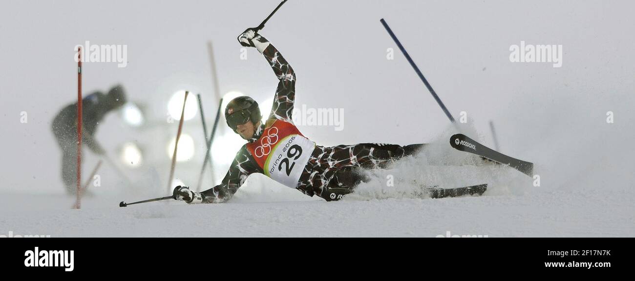 Hans-Petter Buraas of Norway crashes during the Men's Slalom competition at Sestriere Colle, Italy during the 2006 Winter Olympic Games Saturday February 25, 2006. (Photo by Mark Reis/Colorado Springs Gazette/KRT) Stock Photo