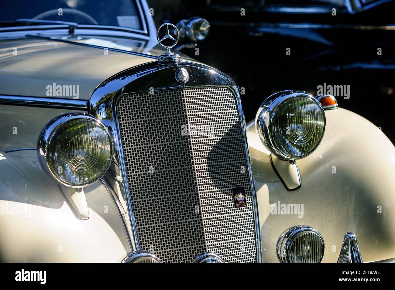 meggenhofen, austria, 18 aug 2017, mercedes benz 170 cabriolet at the oldtimer landlrallye, competition and meeting for vintage motorbikes and classic Stock Photo