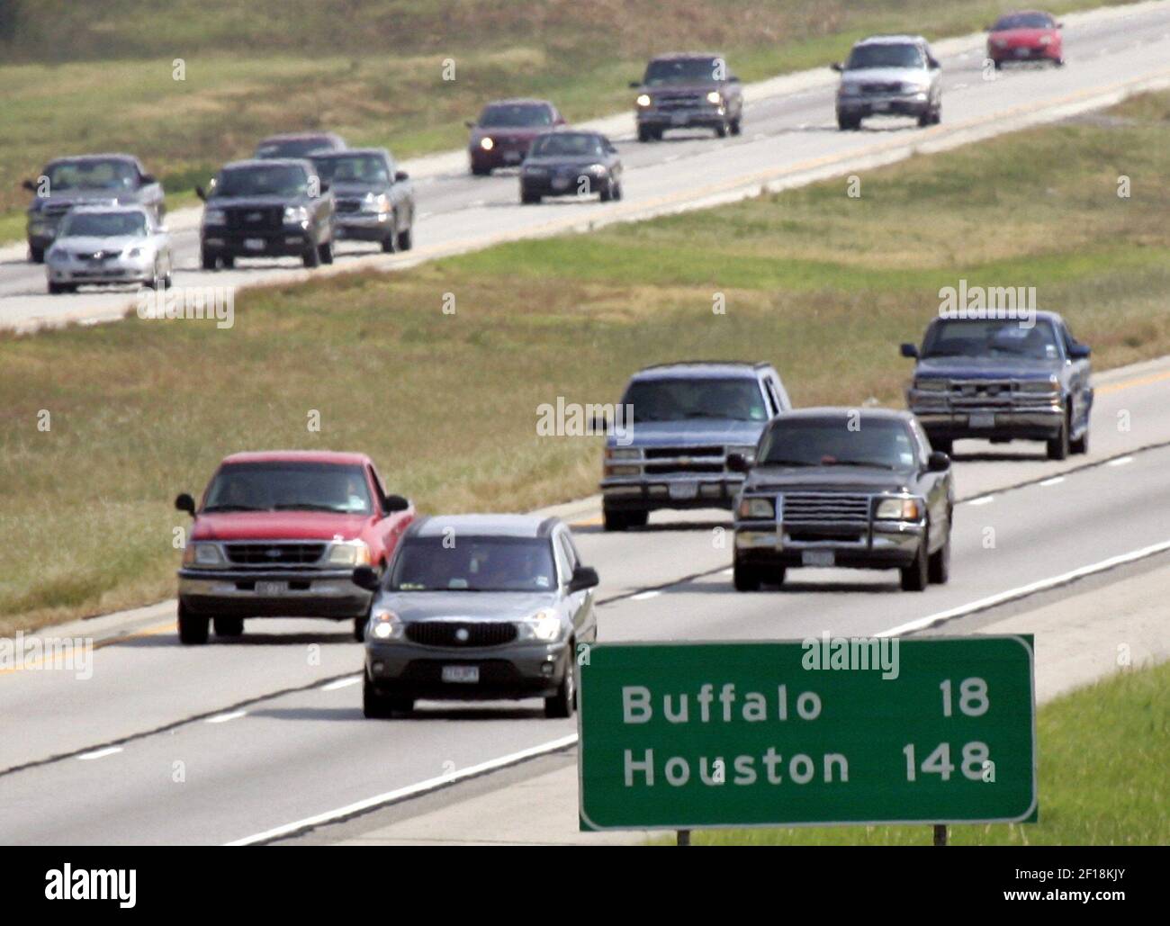  NO MAGS, NO SALES KRT US NEWS STORY SLUGGED WEARITA KRT