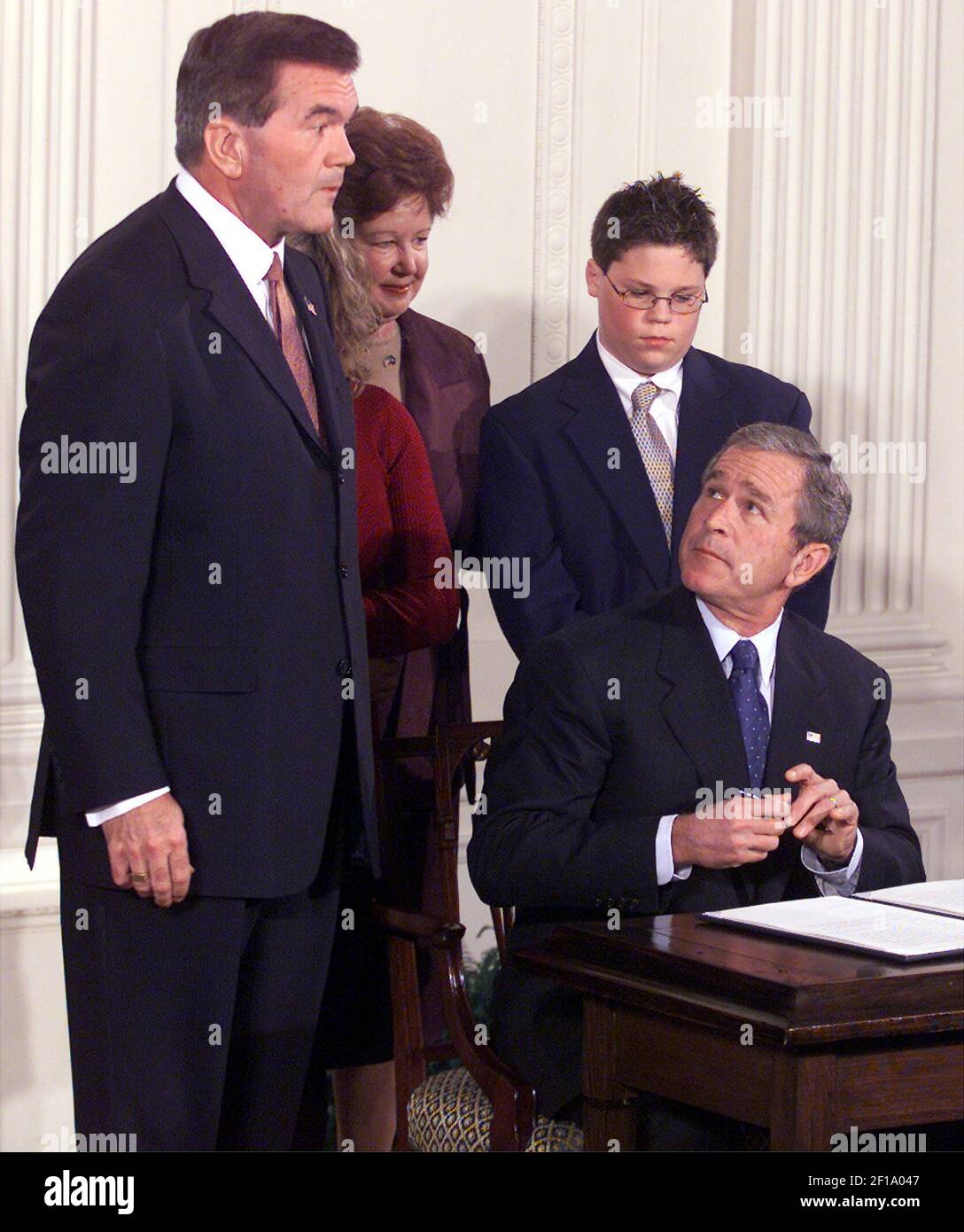 Tom Rigg Bush KRT US NEWS STORY SLUGGED: ATTACKS-TOMRIDGE KRT PHOTO BY CHUCK KENNEDY ...