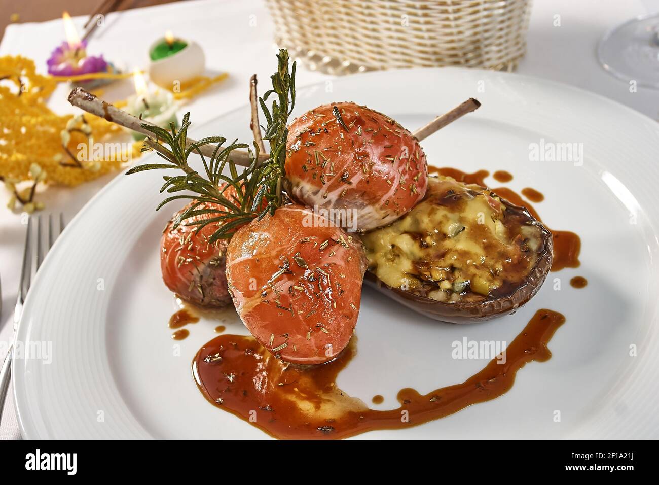 Lamb chops mushrooms grilled hi-res stock photography and images - Alamy
