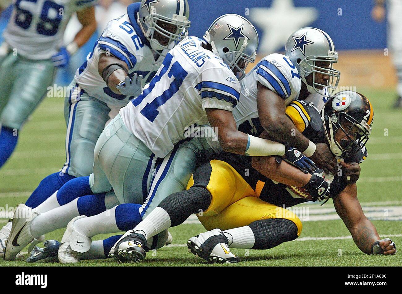 August 5th, 2021: Helmet(s) during the Pittsburgh Steelers vs Dallas  Cowboys game at Tom Benson Stadium in Canton, OH. Jason Pohuski/CSM Stock  Photo - Alamy