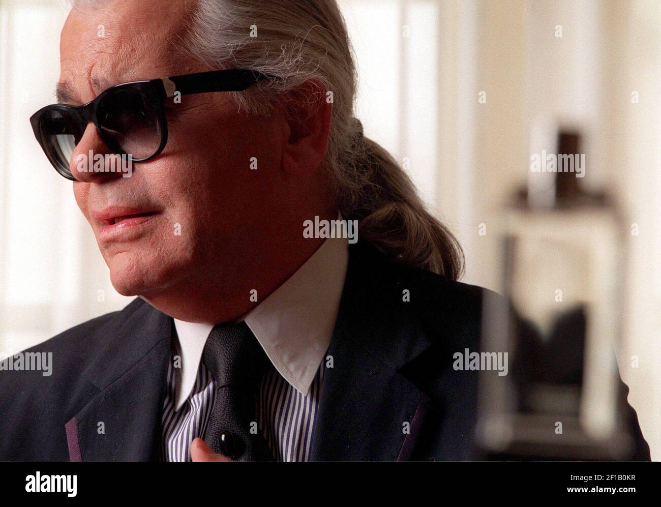 KRT FASHION STORY SLUGGED: KARL KRT PHOTOGRAPH BY JOE STEFANCHIK/DALLAS  MORNING NEWS (FORT WORTH OUT) Fashion legend Karl Lagerfeld in Dallas last  month to launch his new men's fragrance, Jako. At 60,