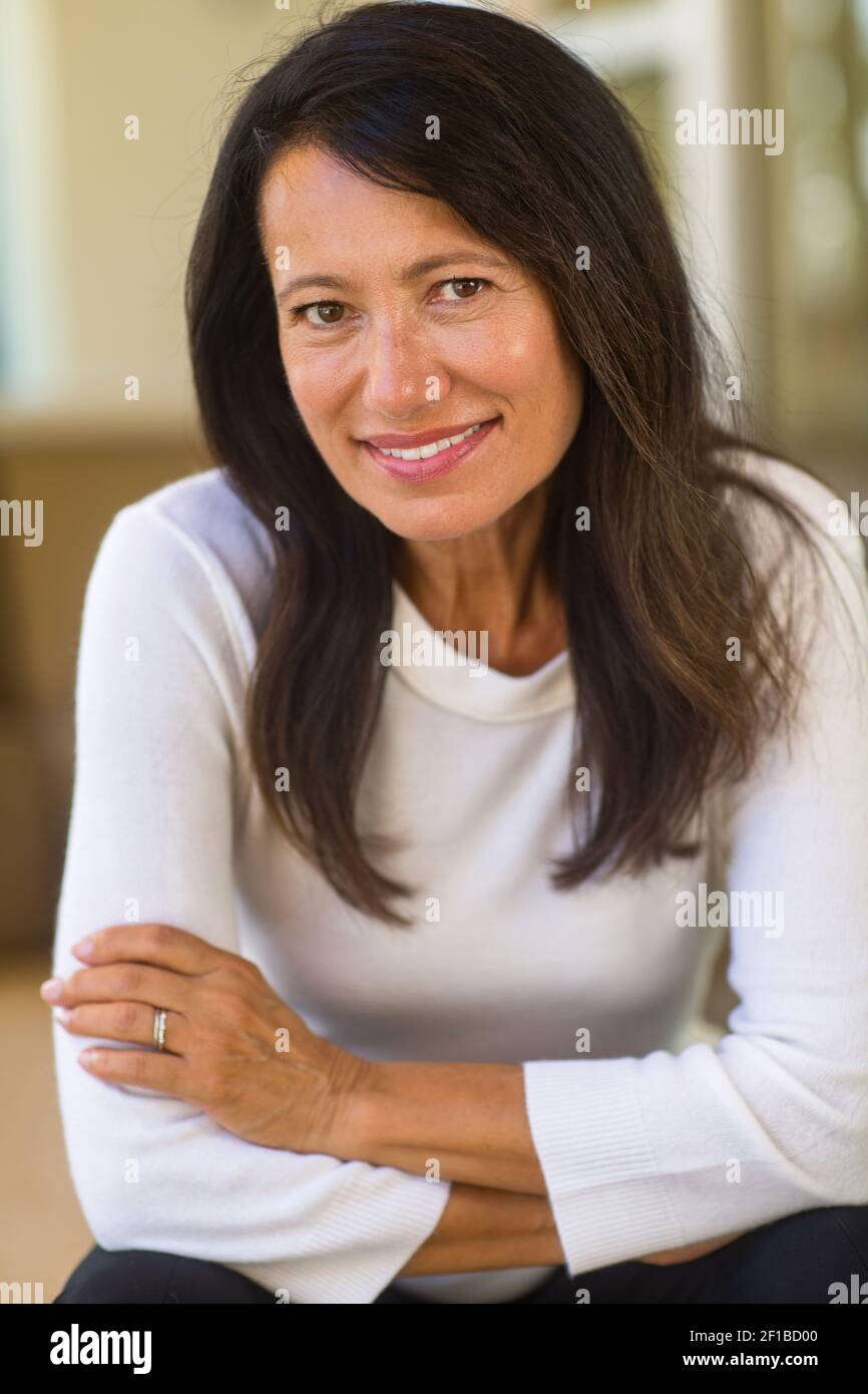 Portrait Of A Confident Mature Woman Smiling Stock Photo Alamy portrait-of-a-confident-mature-woman-smiling-stock-photo-alamy