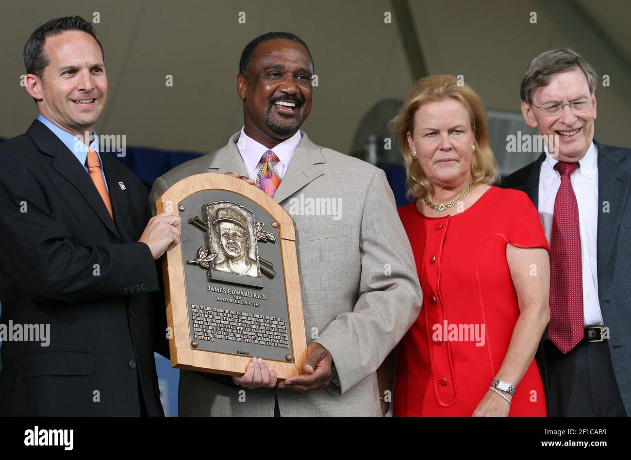 Henderson, Rice elected to baseball Hall of Fame