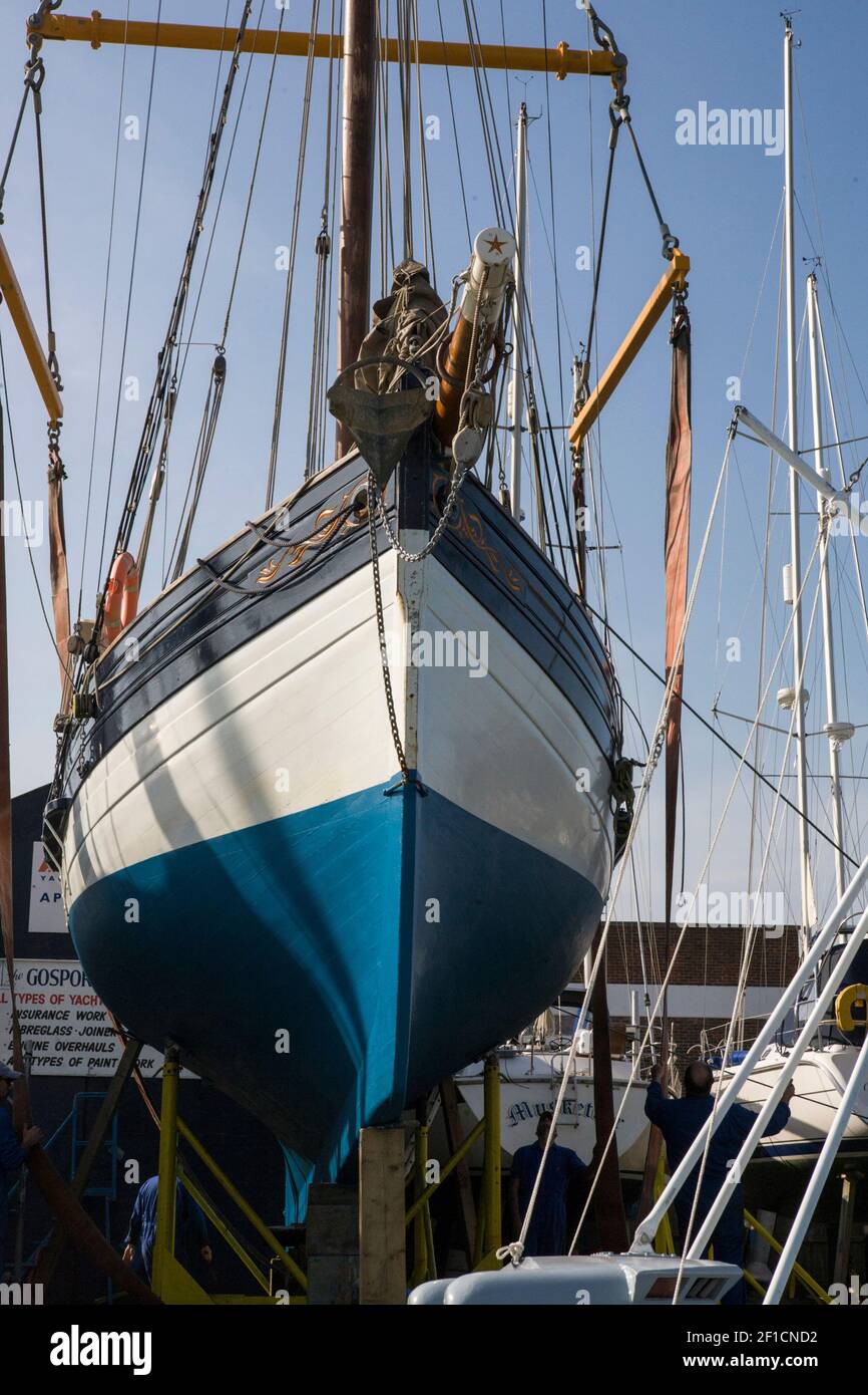 Preparing to launch 'Amelie Rose', a traditional Isles of Scilly pilot cutter, at Gosport Boatyard, Gosport, Hampshire, England, UK Stock Photo