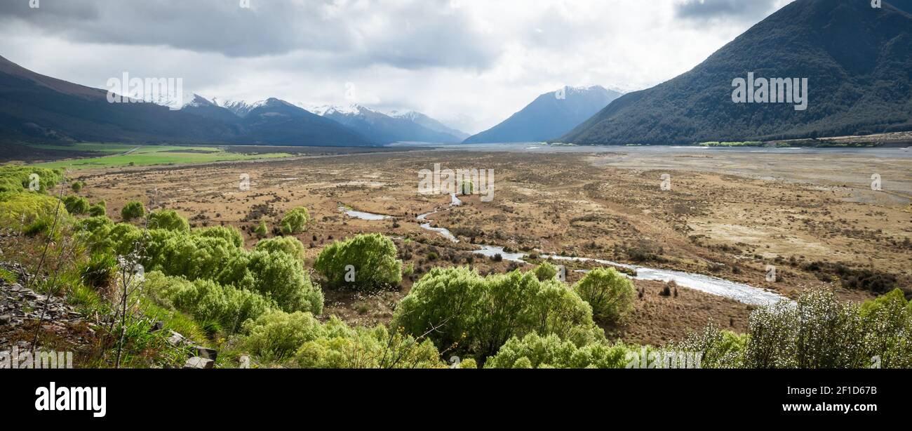 Panorama shot of glacier mountain valley shot in Arthur´s Pass National Park, New Zealand Stock Photo